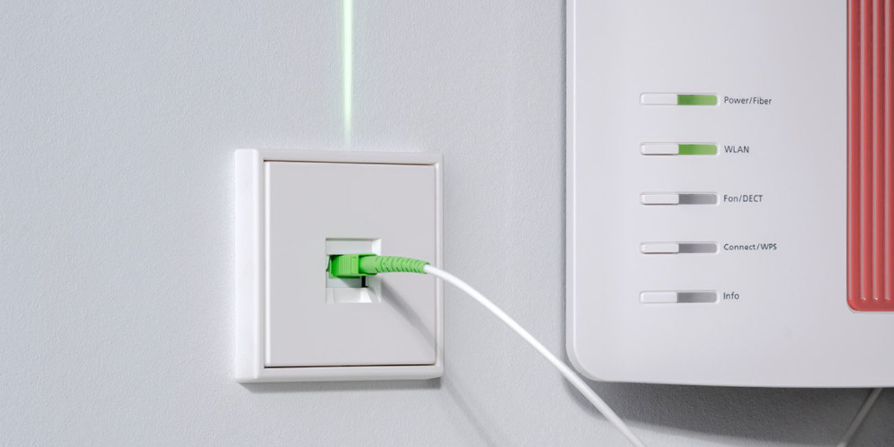 Die neuen Glasfaser-Anschlussdosen bei Kothhuber Elektro in München