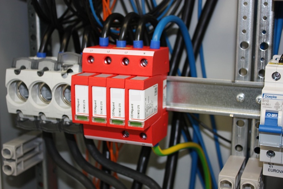 U berspannungsschutz bei Kothhuber Elektro in München